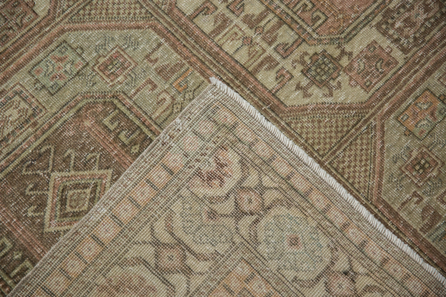 6.5x9.5 Vintage Distressed Sparta Carpet