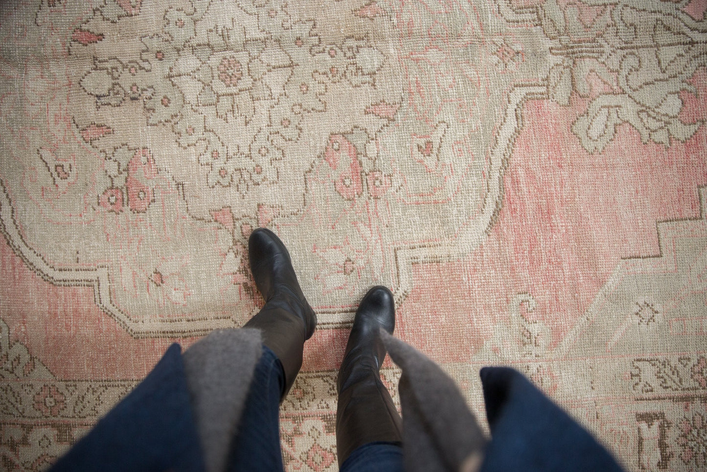 7.5x12 Vintage Distressed Oushak Carpet