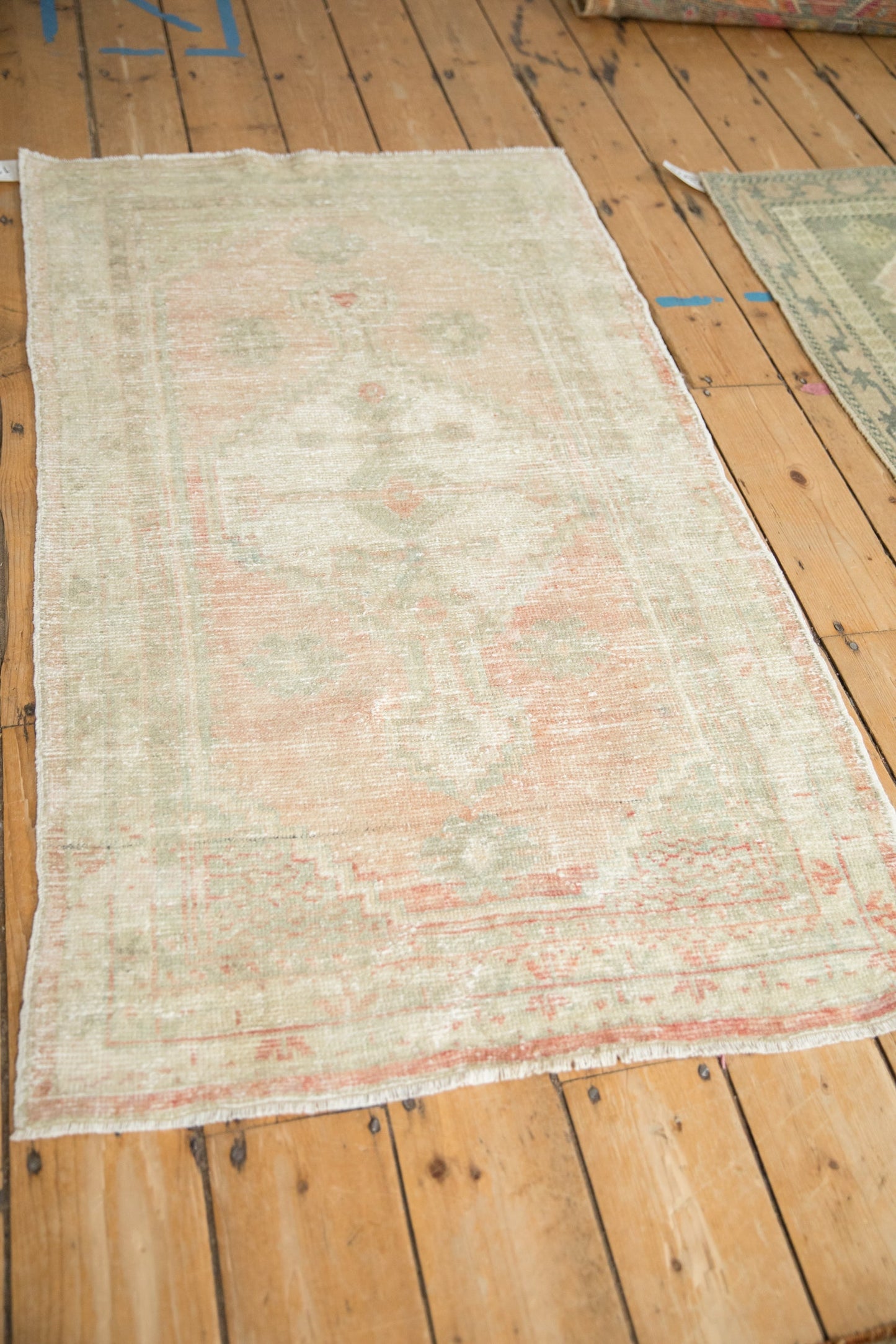 2.5x4.5 Vintage Distressed Oushak Rug