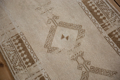 2.5x4.5 Vintage Distressed Malatya Rug