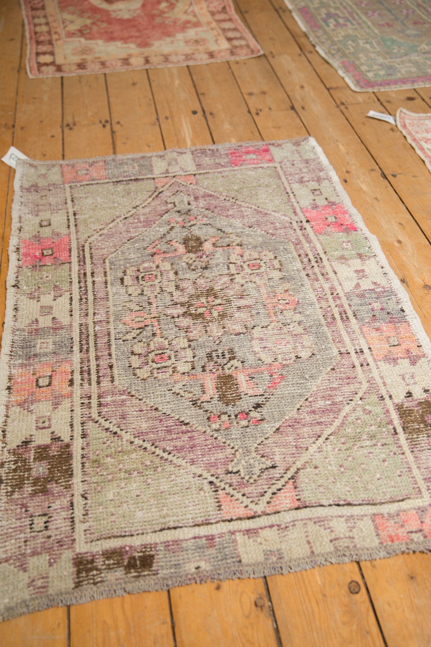 2.5x4 Vintage Distressed Oushak Rug