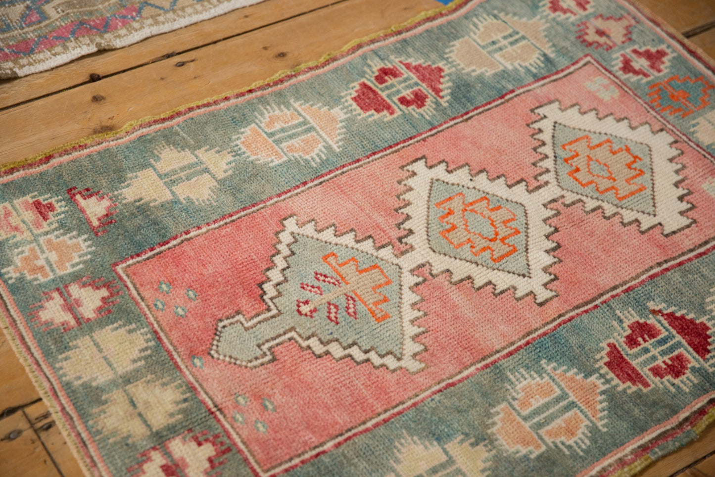 2.5x3.5 Vintage Distressed Oushak Rug