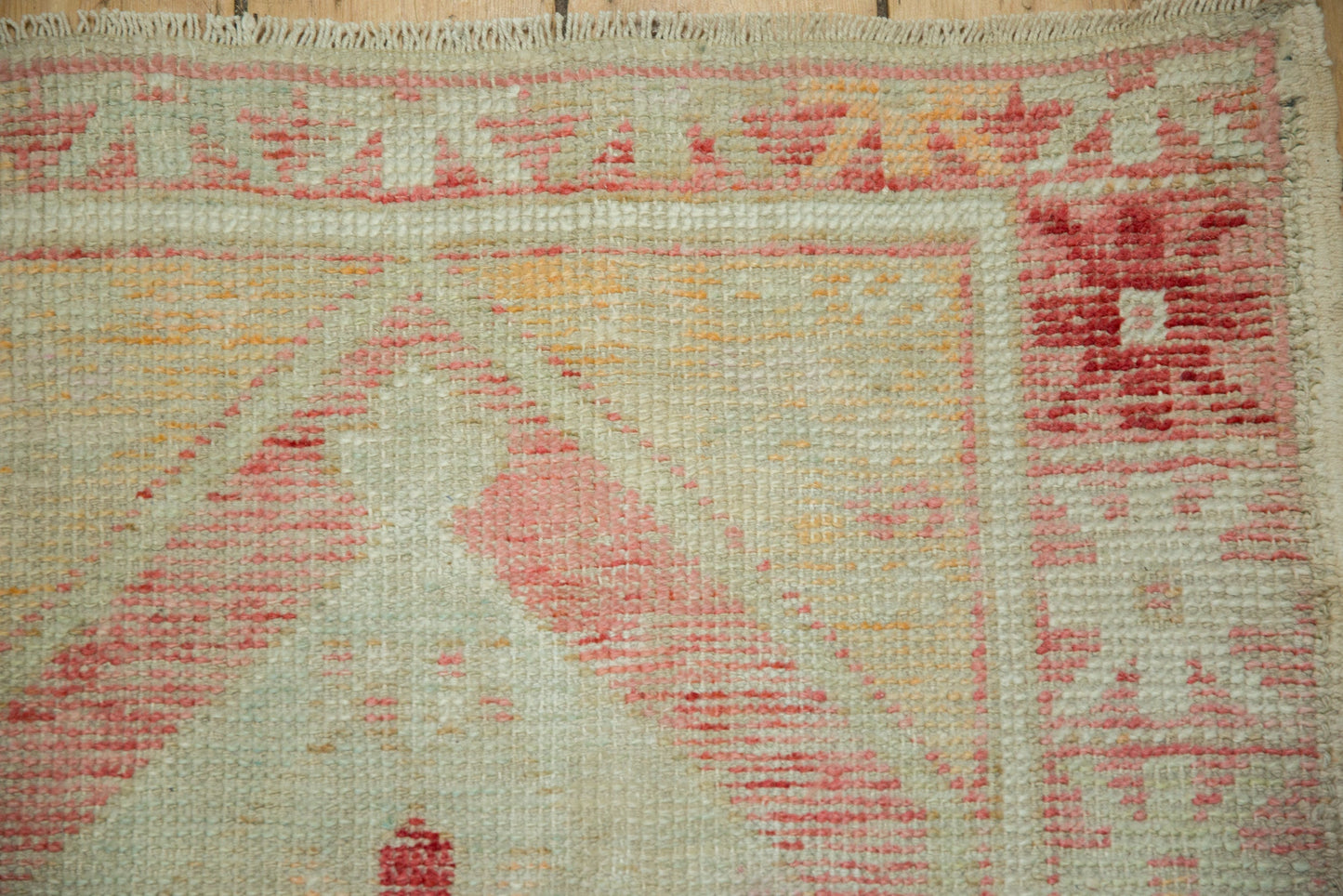 2.5x4 Vintage Distressed Oushak Rug