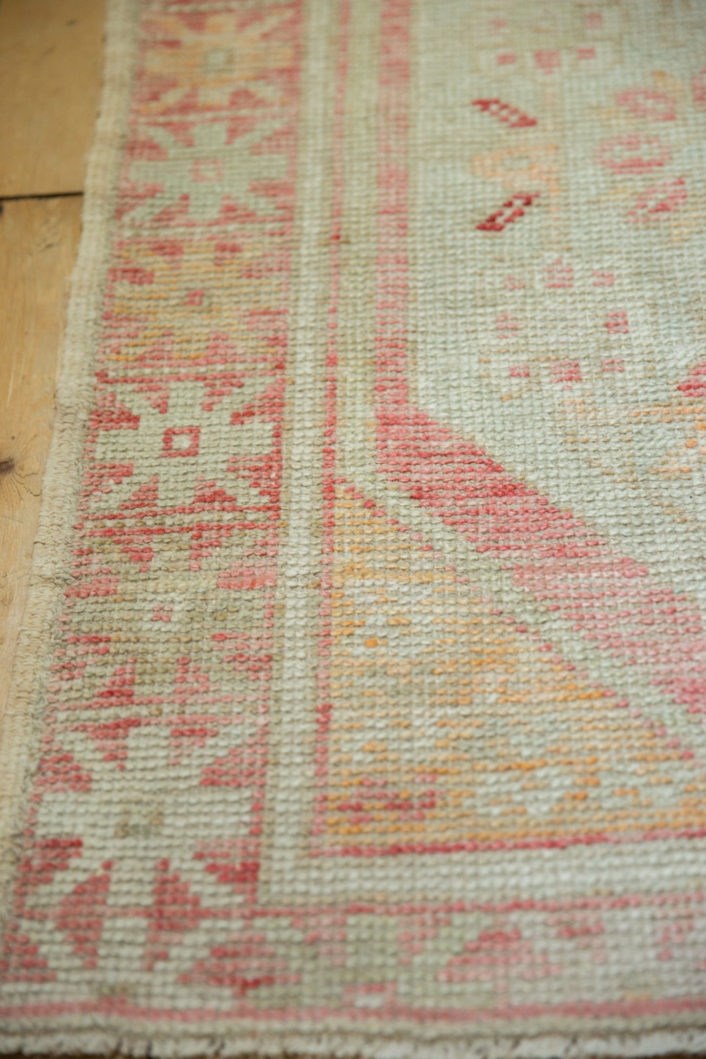 2.5x4 Vintage Distressed Oushak Rug