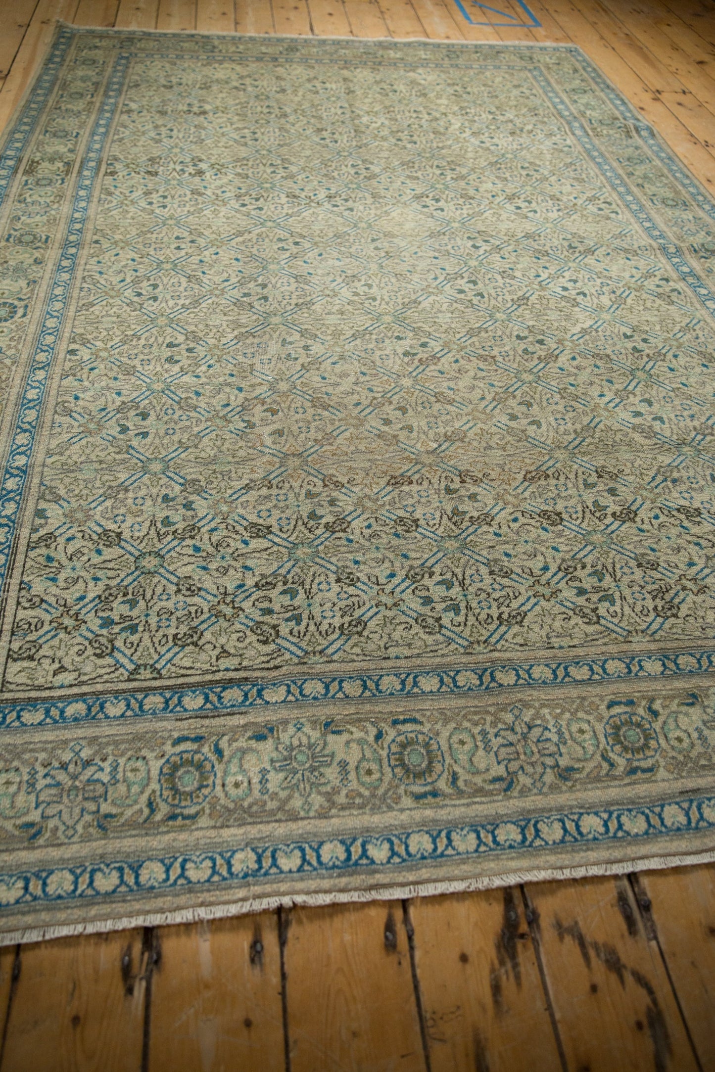 6.5x9.5 Vintage Distressed Kayseri Carpet