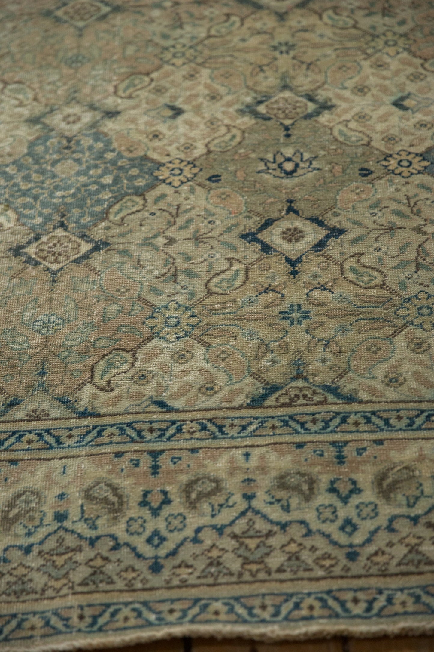 6.5x9.5 Vintage Distressed Kayseri Carpet