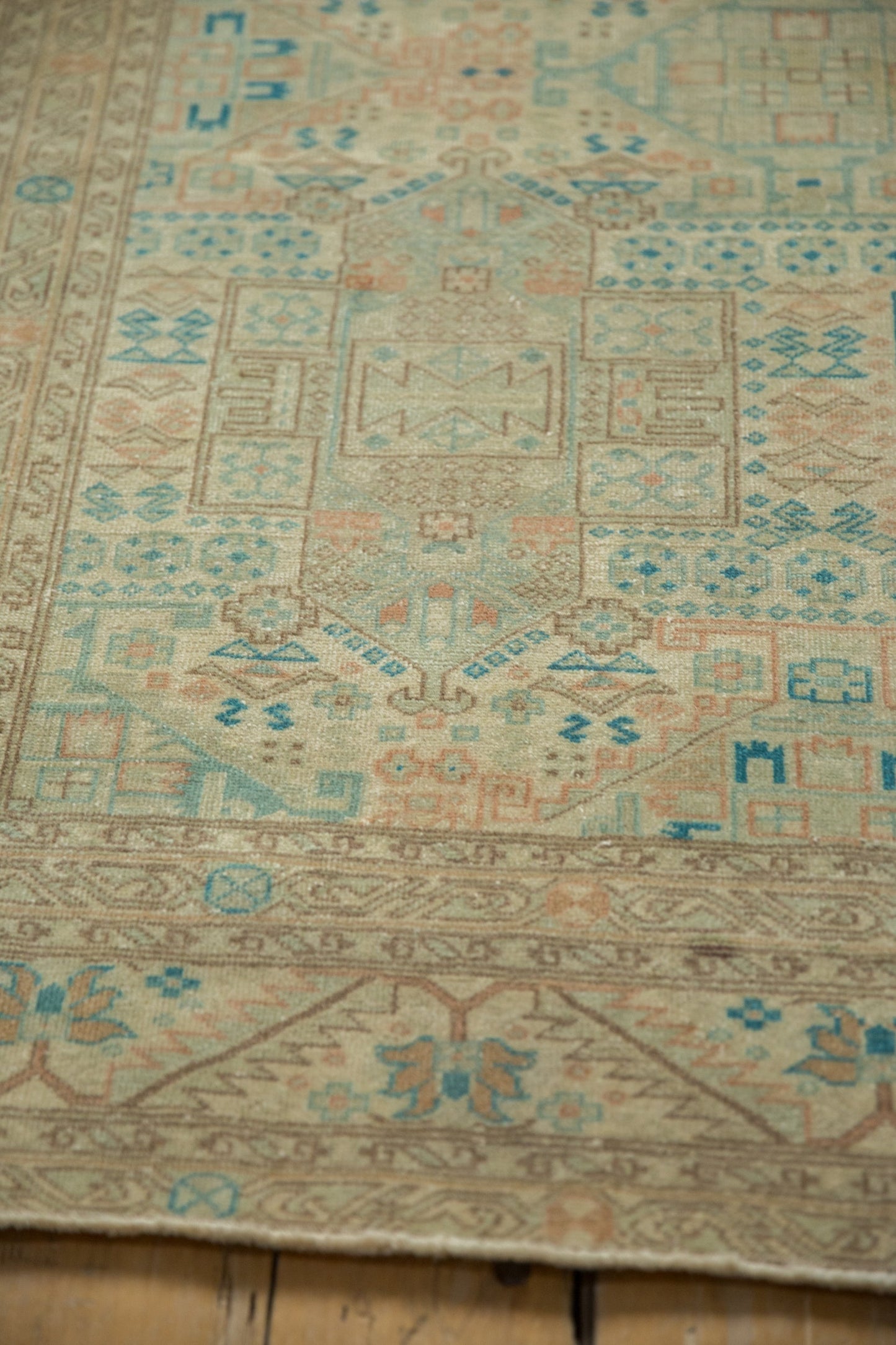 6.5x9.5 Vintage Distressed Sparta Carpet