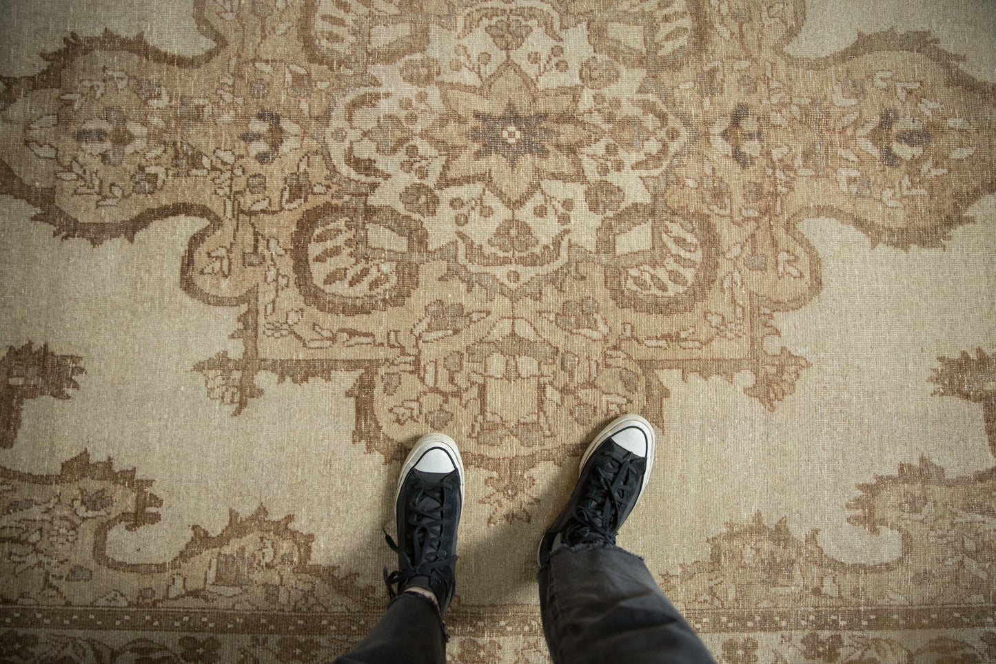 6x9 Vintage Distressed Kars Carpet