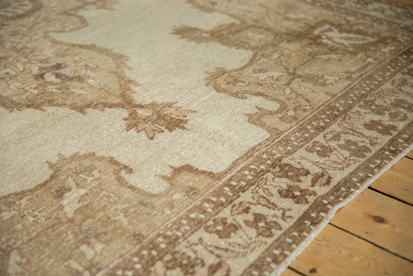 6x9 Vintage Distressed Kars Carpet