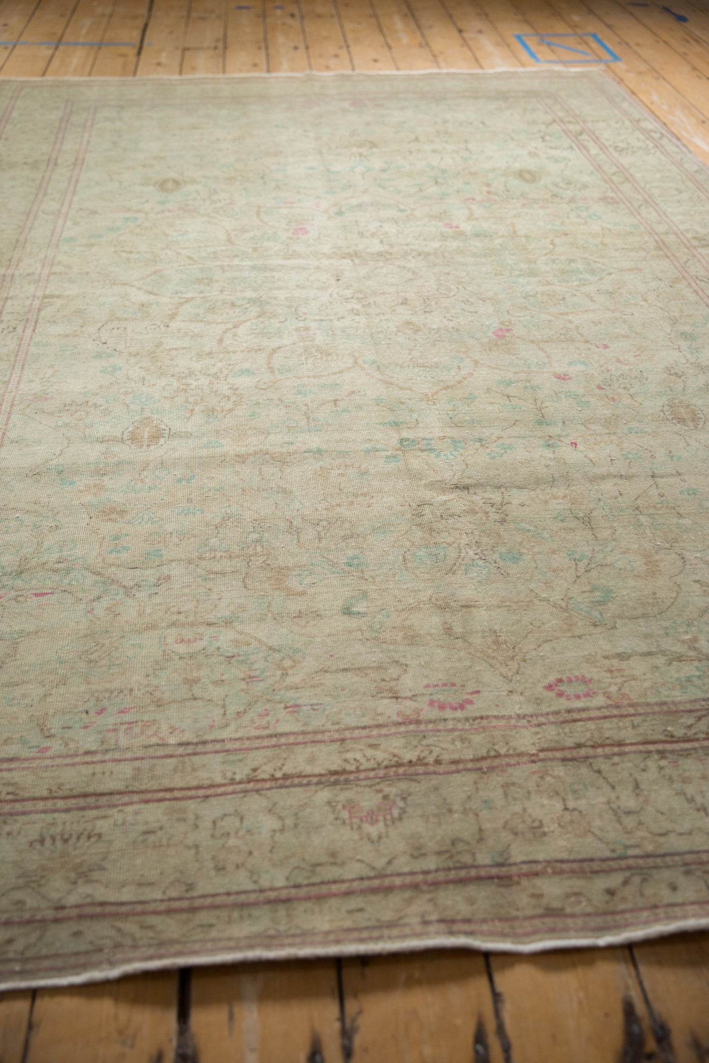 6.5x9.5 Vintage Distressed Kayseri Carpet