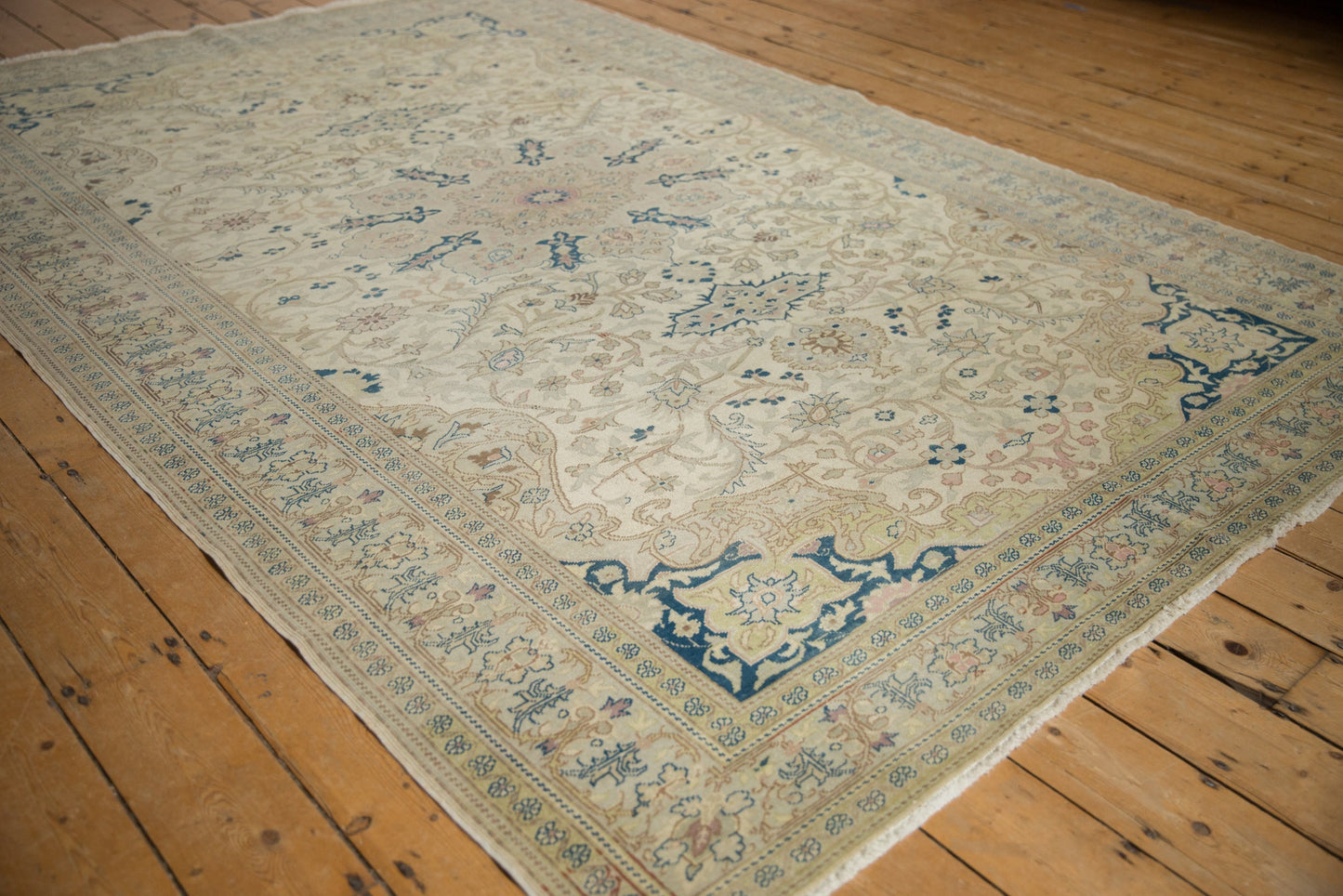 6.5x9.5 Vintage Distressed Kayseri Carpet
