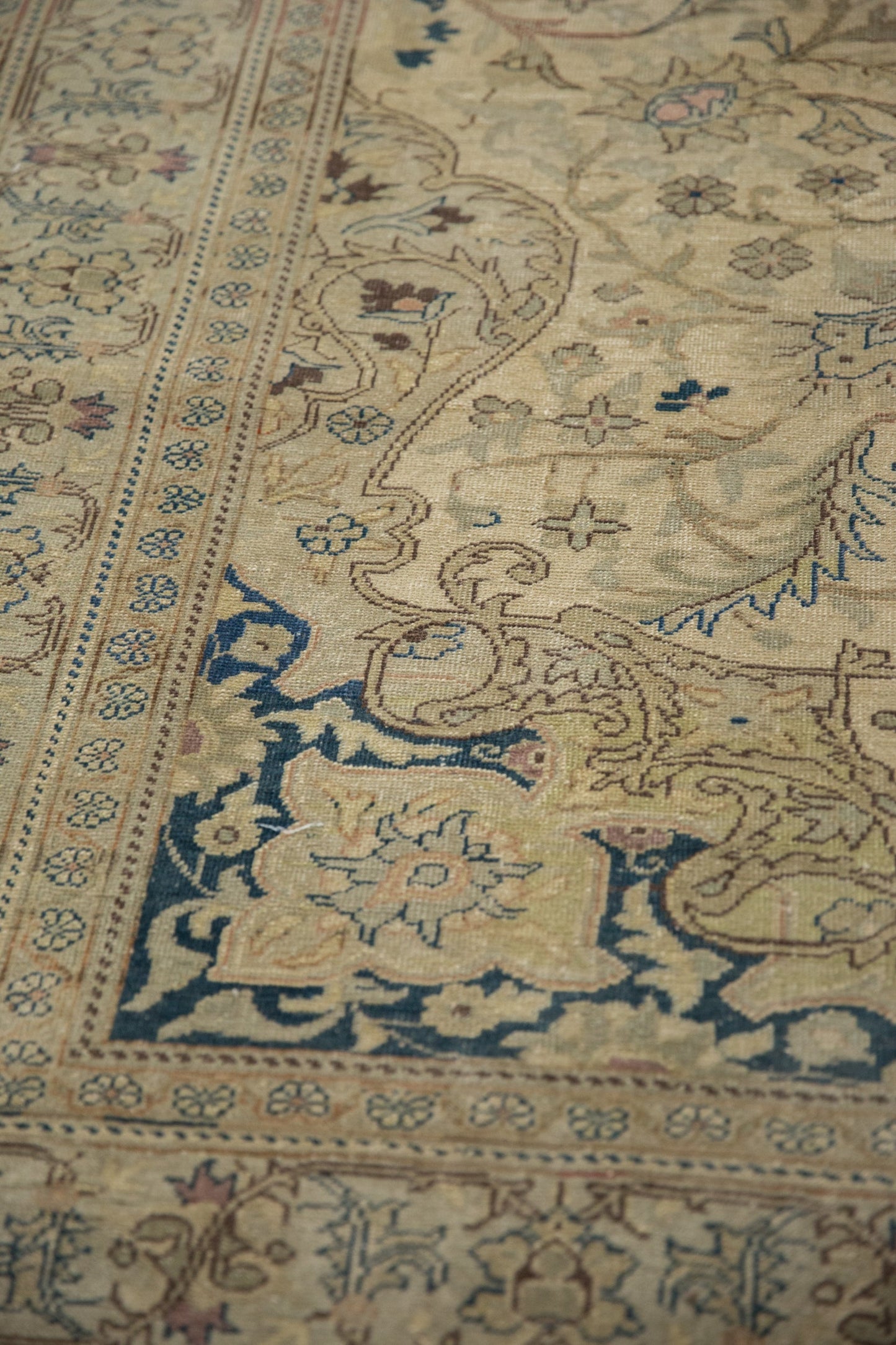 6.5x9.5 Vintage Distressed Kayseri Carpet