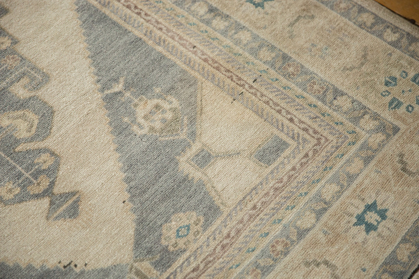 5x9 Vintage Distressed Oushak Carpet