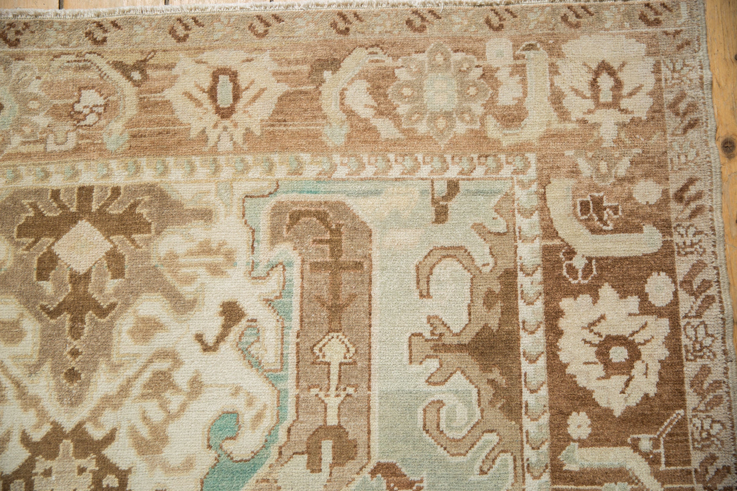 5.5x10 Vintage Distressed Sparta Carpet