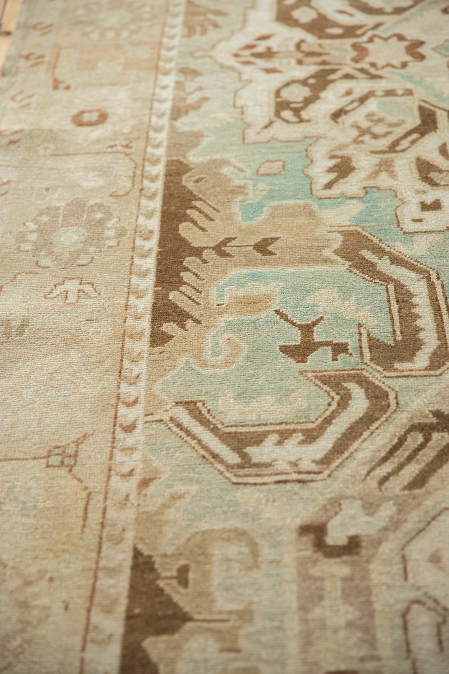 5.5x10 Vintage Distressed Sparta Carpet