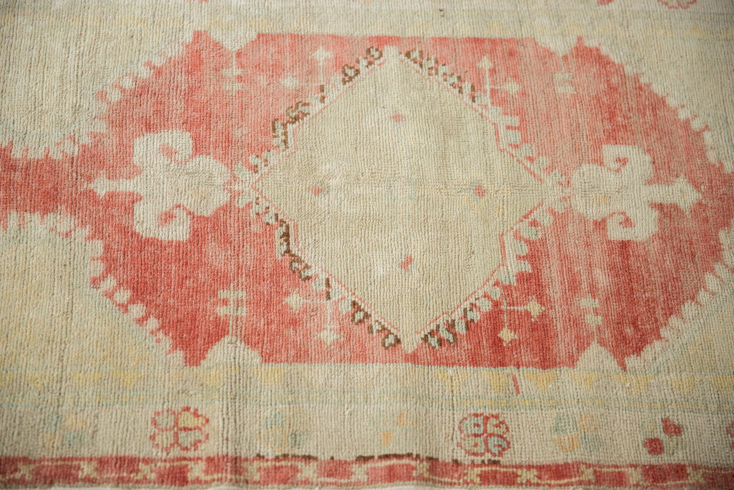 2.5x4.5 Vintage Distressed Oushak Rug