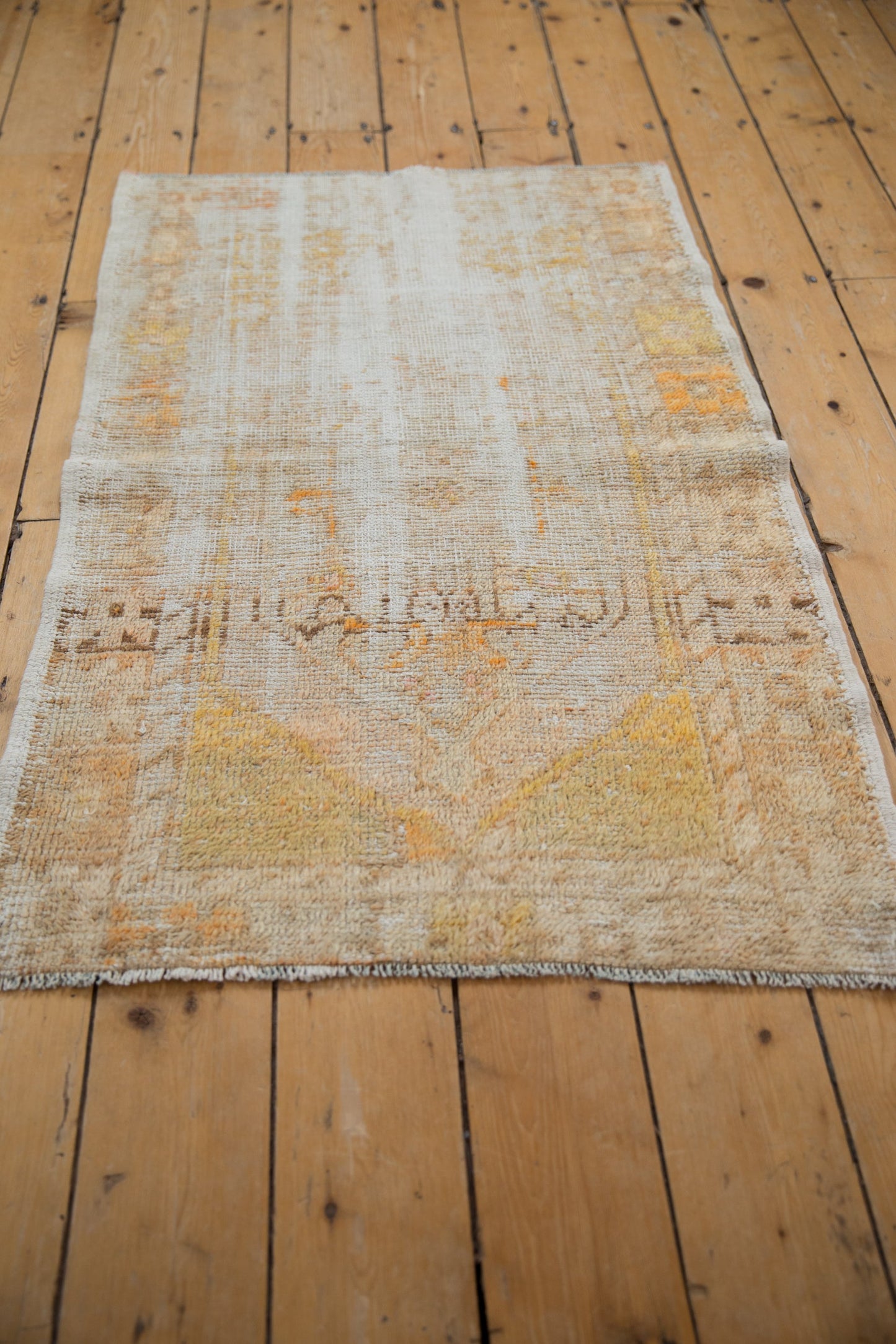 2.5x4 Vintage Distressed Oushak Rug