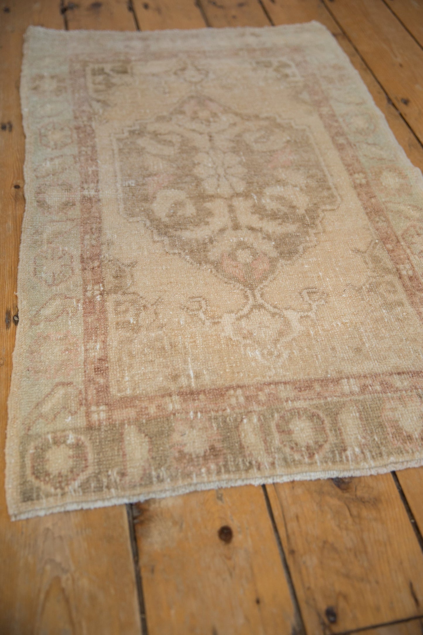 2x3.5 Vintage Distressed Oushak Rug