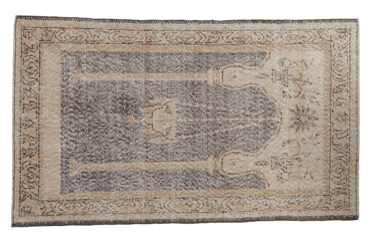 2.5x4.5 Vintage Distressed Sparta Rug