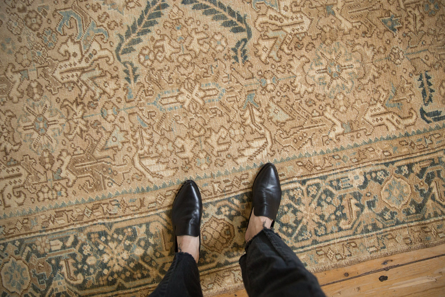 7.5x9.5 Vintage Distressed Heriz Carpet