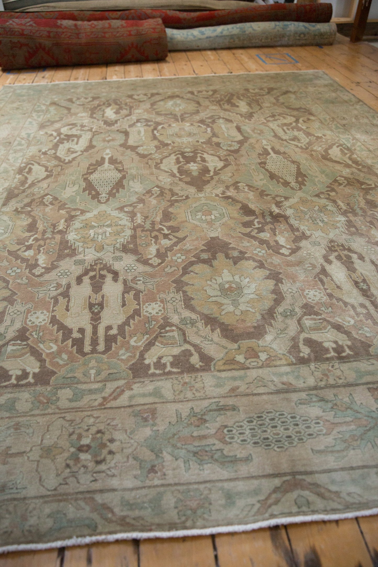 8x10.5 Vintage Distressed Sivas Carpet