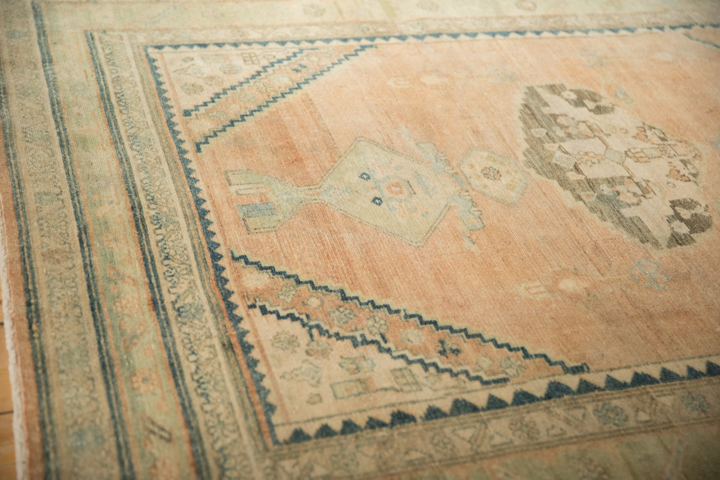 4x6.5 Vintage Distressed Hamadan Rug