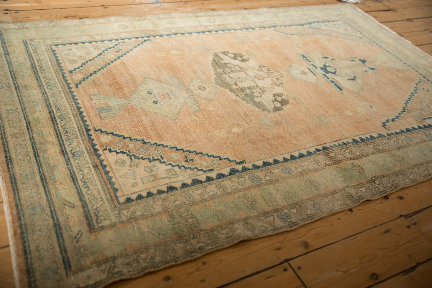 4x6.5 Vintage Distressed Hamadan Rug