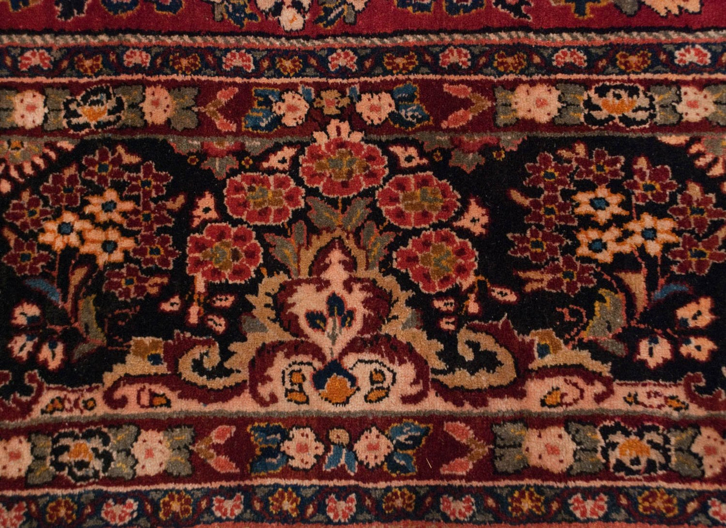 10.5x18.5 Vintage American Sarouk Carpet