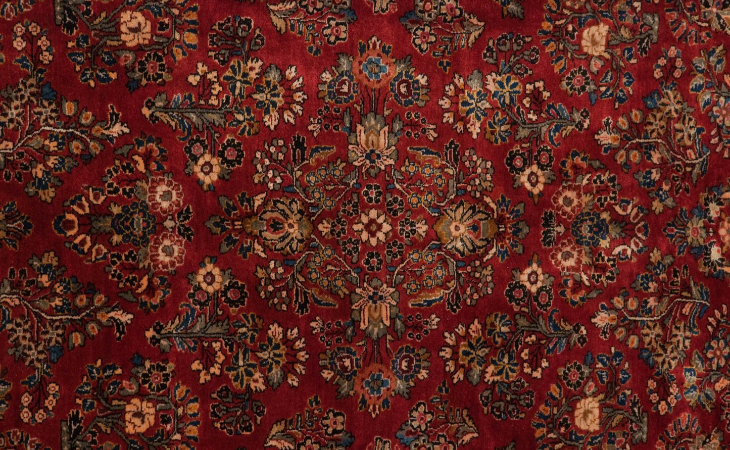 10.5x18.5 Vintage American Sarouk Carpet