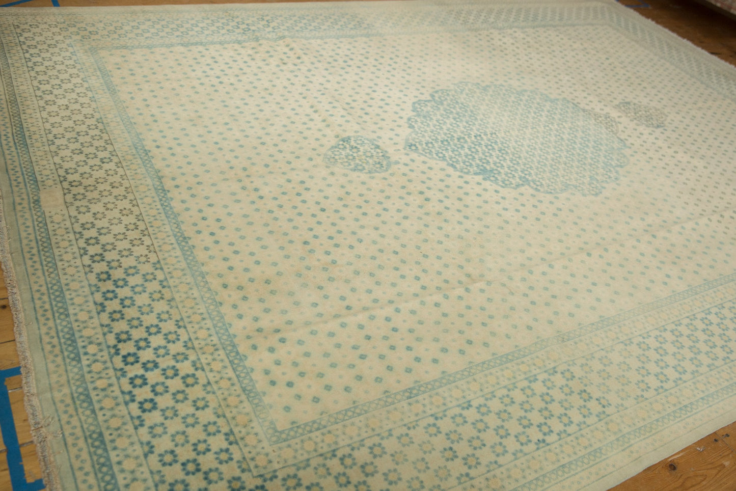 9x11.5 Vintage Distressed Bulgarian Tabriz Design Carpet